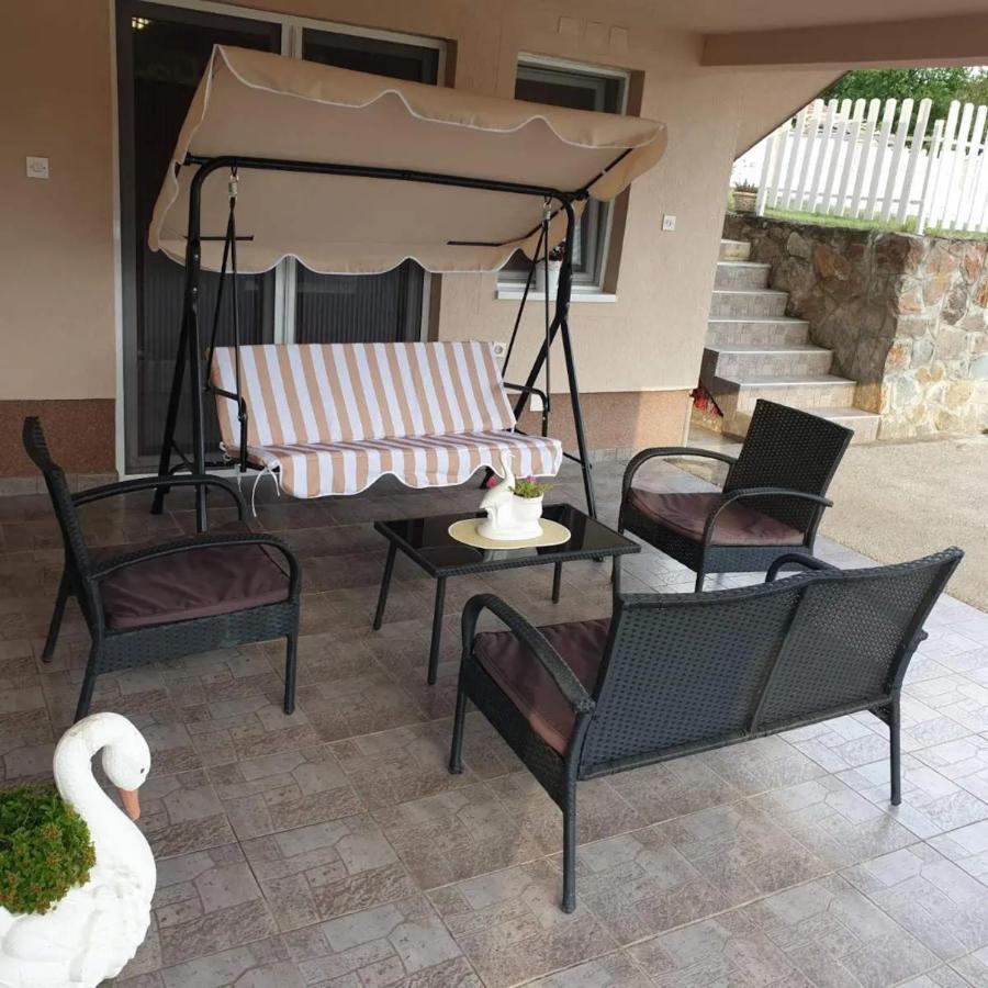 Apartmani Apolon Vrdnik Εξωτερικό φωτογραφία