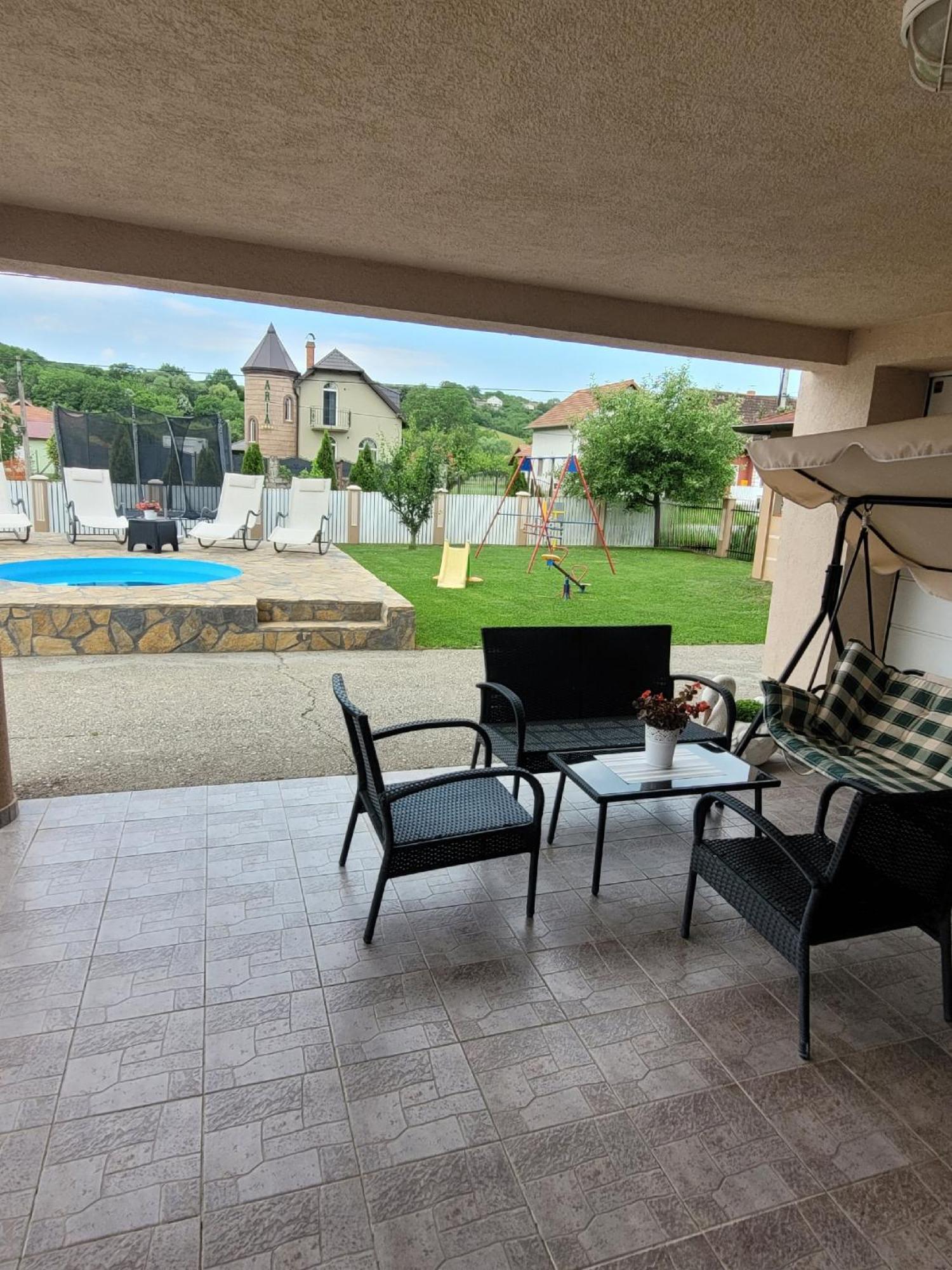 Apartmani Apolon Vrdnik Εξωτερικό φωτογραφία
